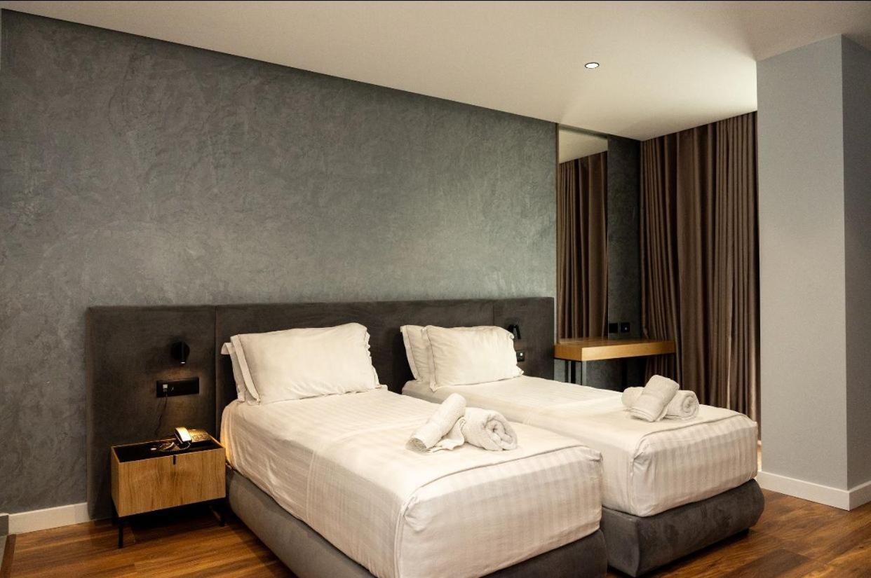 Bounty Hotel Golem  Exteriér fotografie